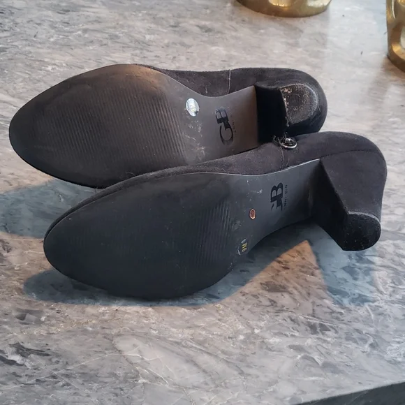 Booties - Picture 3 of 7